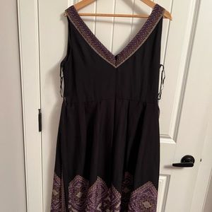 Jones New York Black and Purple Dress